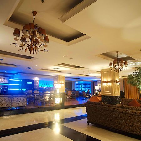 Grand Jatra Hotel Pekanbaru Exterior foto