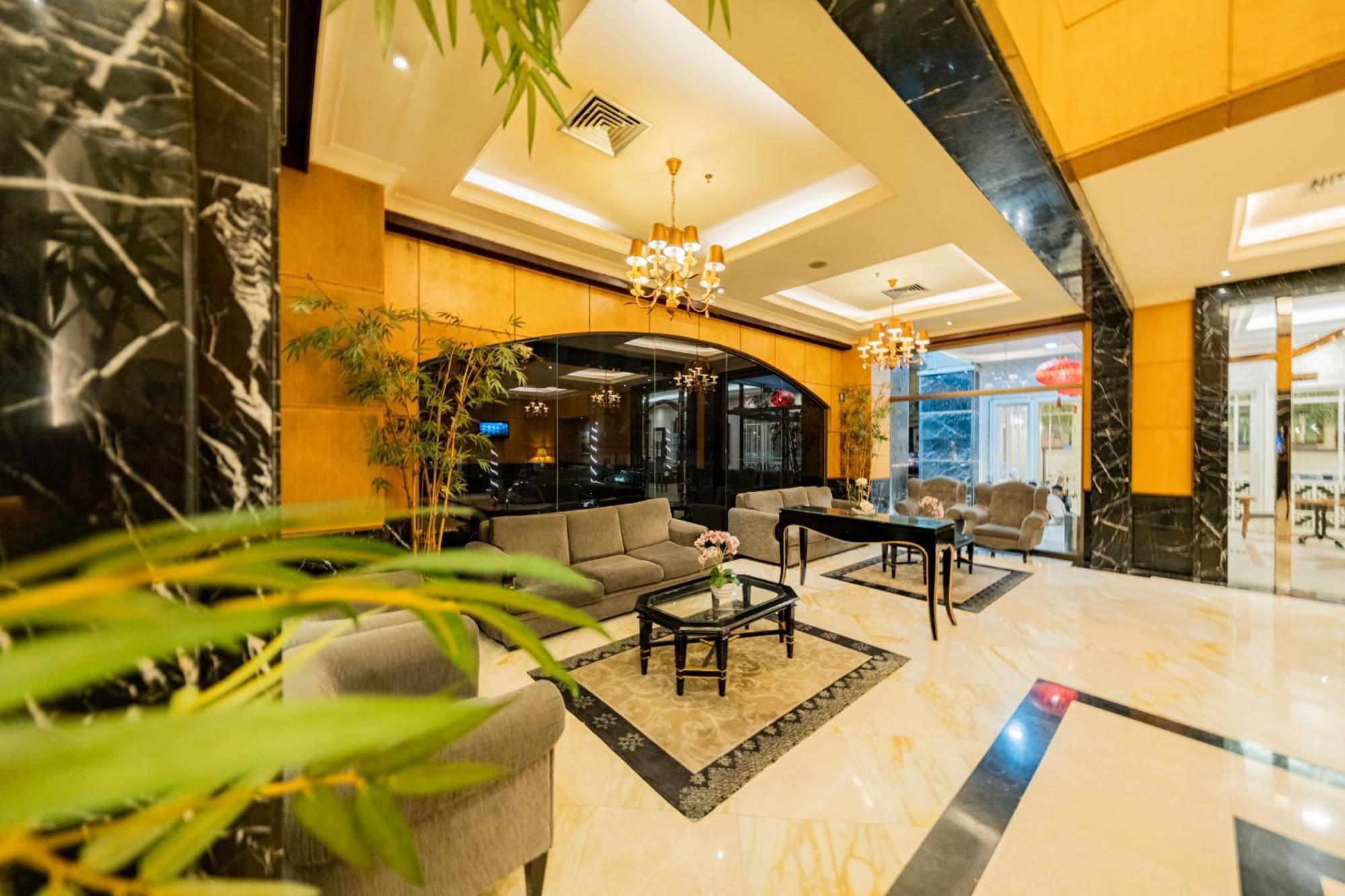 Grand Jatra Hotel Pekanbaru Exterior foto
